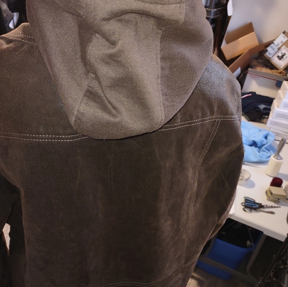 Danier leather quilted mens jacket - Picture 4 of 6